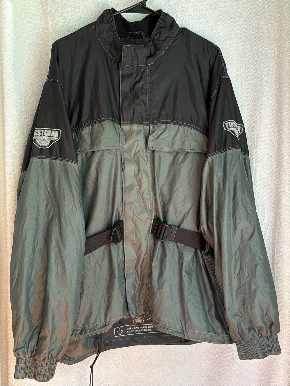 Firstgear Vintage Rainman Motorcycle Rain Jacket. Men’s XL